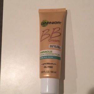 Garnier Anti-acne skin pefector BB cream